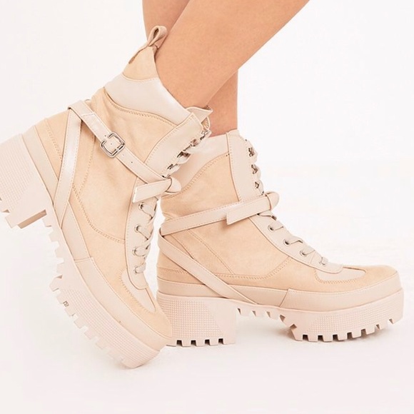 karmel beige biker boots